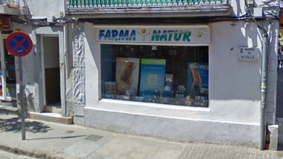 La parafarmcia, en la intersecci dels carrers de Valldoreix i Vill / Font: Google