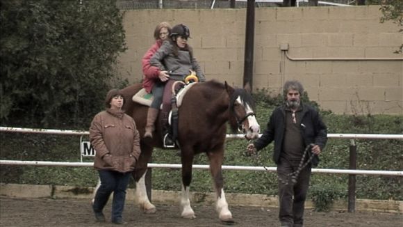 La terpia amb cavalls estimula l'efectivitat i augmenta la capacitat d'independncia