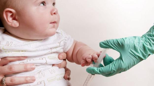 La vacuna de la grip s'ha d'aplicar especialment en infants i persones grans / Font: CC-By Pixnio