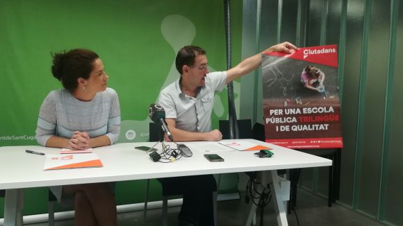Munia Fernández i Sergio Blázquez, durant la roda de premsa