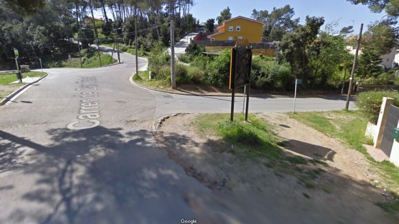 La crulla entre el carrer de Buscarons i l'avinguda d'Emeterio Escudero / Foto: Google Maps