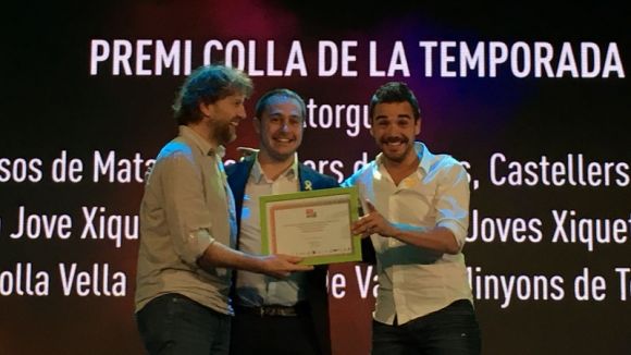 Els excaps de colla dels Gausacs, lex Castellarnau i Biel Sams han rebut el premi / Foto: Gausacs