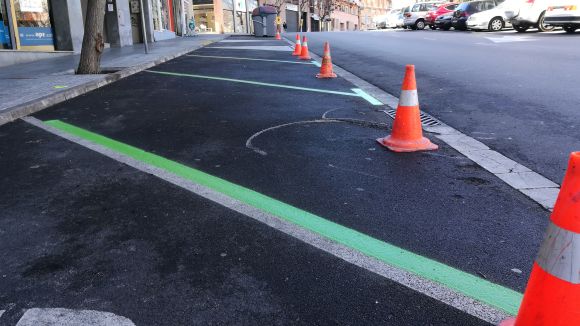 L'Ajuntament ja ha començat a pintar les zones d'aparcament