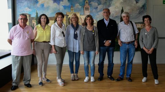 Els pensionistes s'ha reunit amb la nova alcaldessa i la tinenta d'alcalde Susanna Pellicer / Foto: Localpres