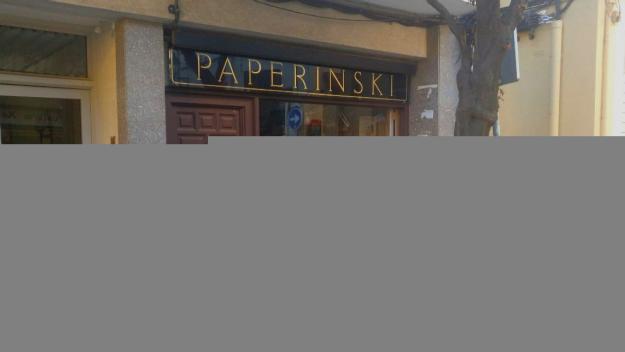 Paperinski s al carrer de Xerric / Foto: Cugat.cat
