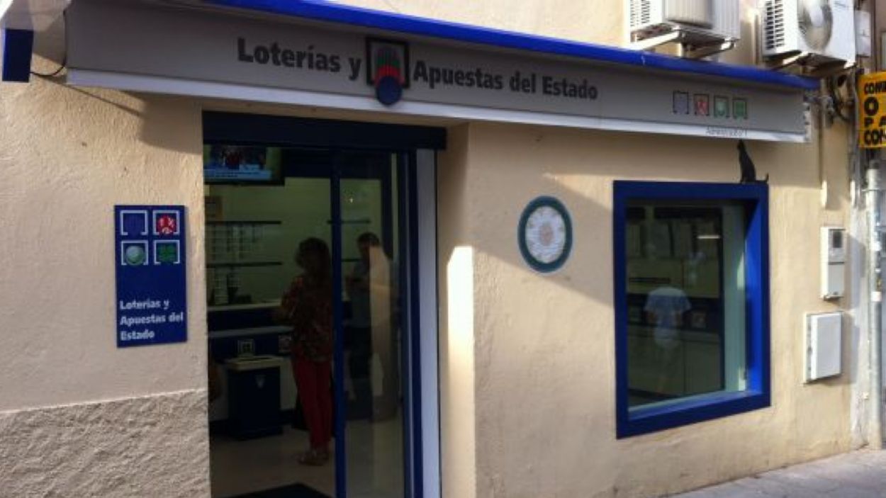 L'administració de loteries número 1 situada al carrer dels Pous 6 / Font: Cugat Mèdia