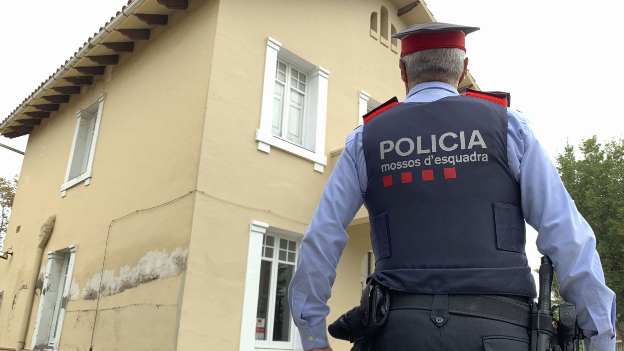 Consells dels Mossos per prevenir robatoris a domicili / Foto: Lluís Llebot (Cugat Mèdia)