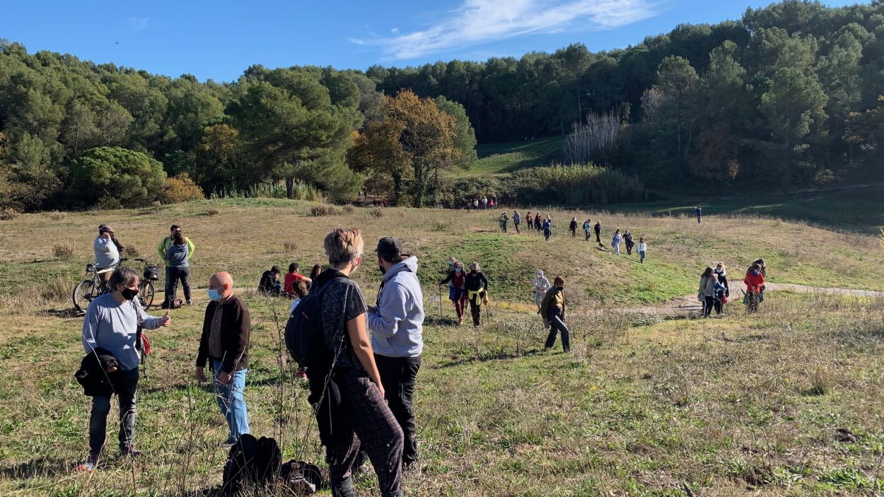 Una passejada a l'antic camp de golf promoguda per la plataforma el 2021 / Foto: Cugat Mdia