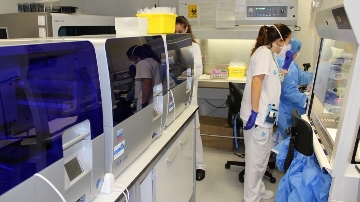 Un laboratori de proves PCR per detectar la Covid-19 / Foto: ACN