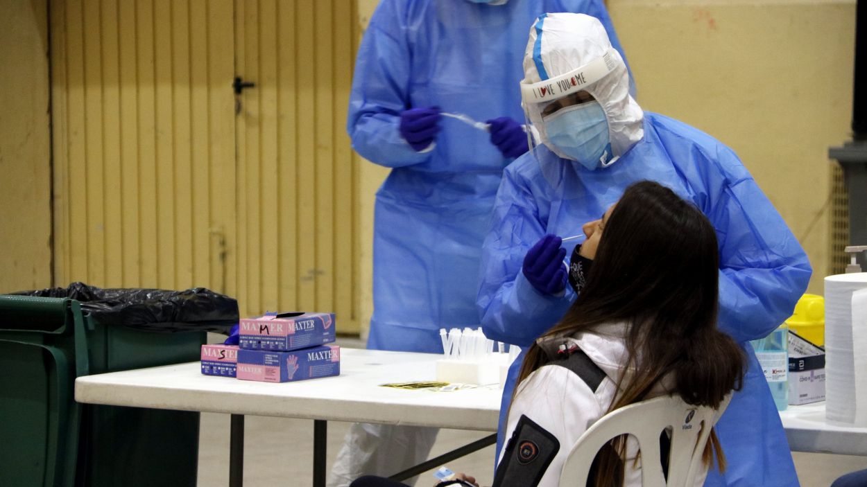 Segon dia de rècord de contagis a Sant Cugat en 24 hores: 737 positius