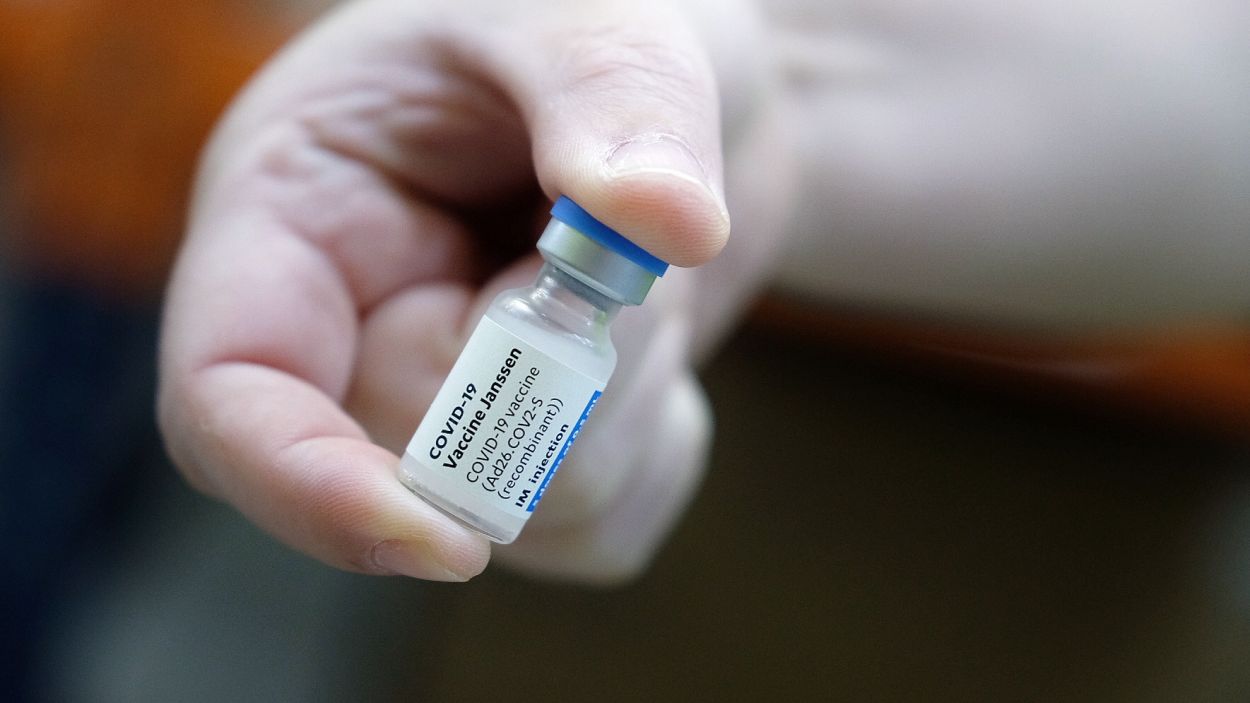Un vial de la vacuna de Janssen / Foto: ACN
