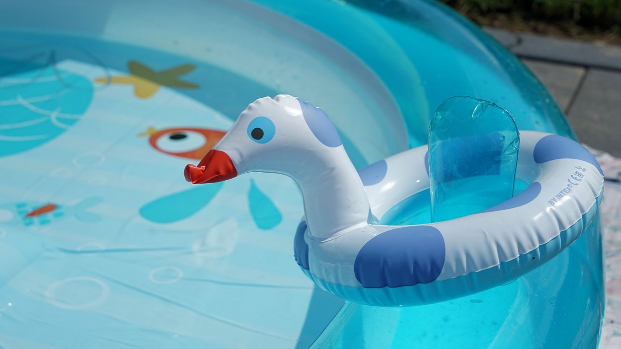 Les piscines inflables poden tenir les mateixes sobrecàrregues i els mateixos riscos que les piscines permanents / Foto: Pixabay