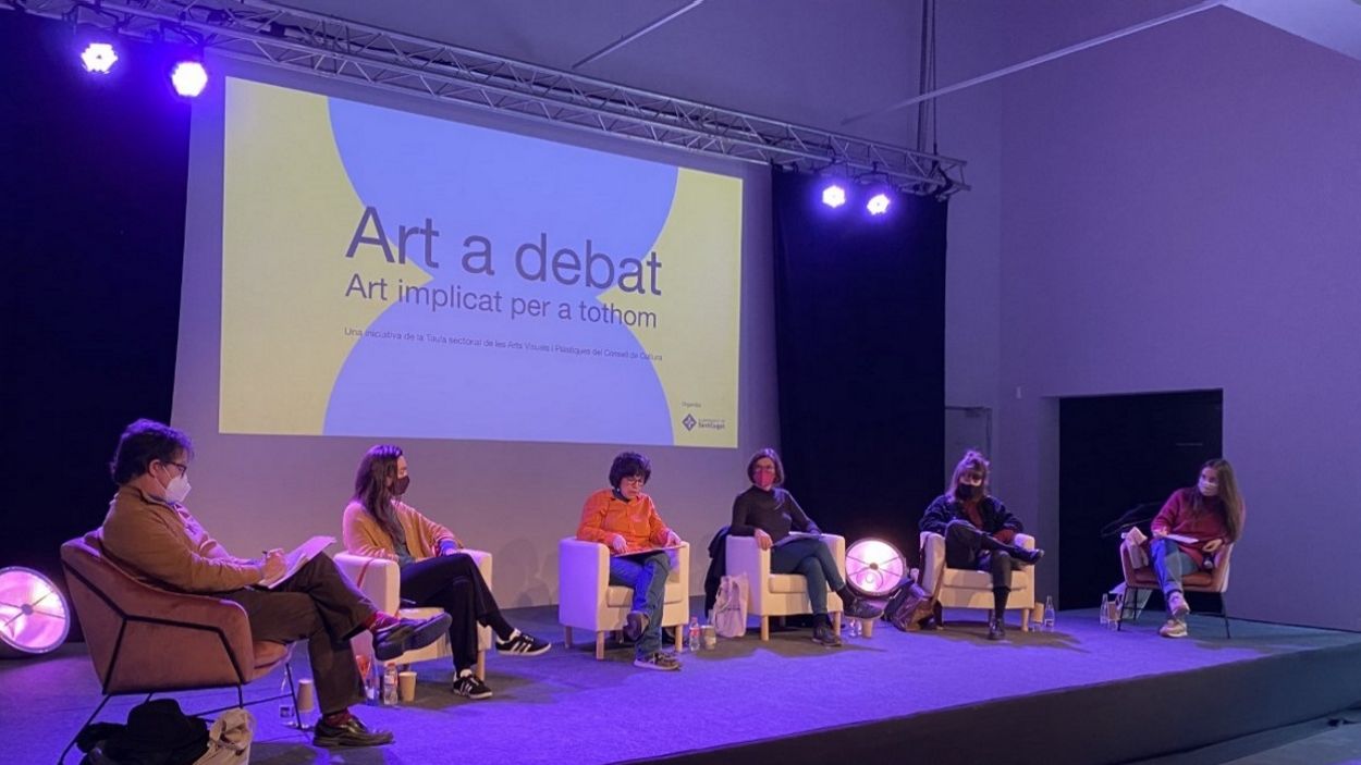 La taula rodona de l'última sessió d''Art a debat' / Foto: Cugat Mèdia