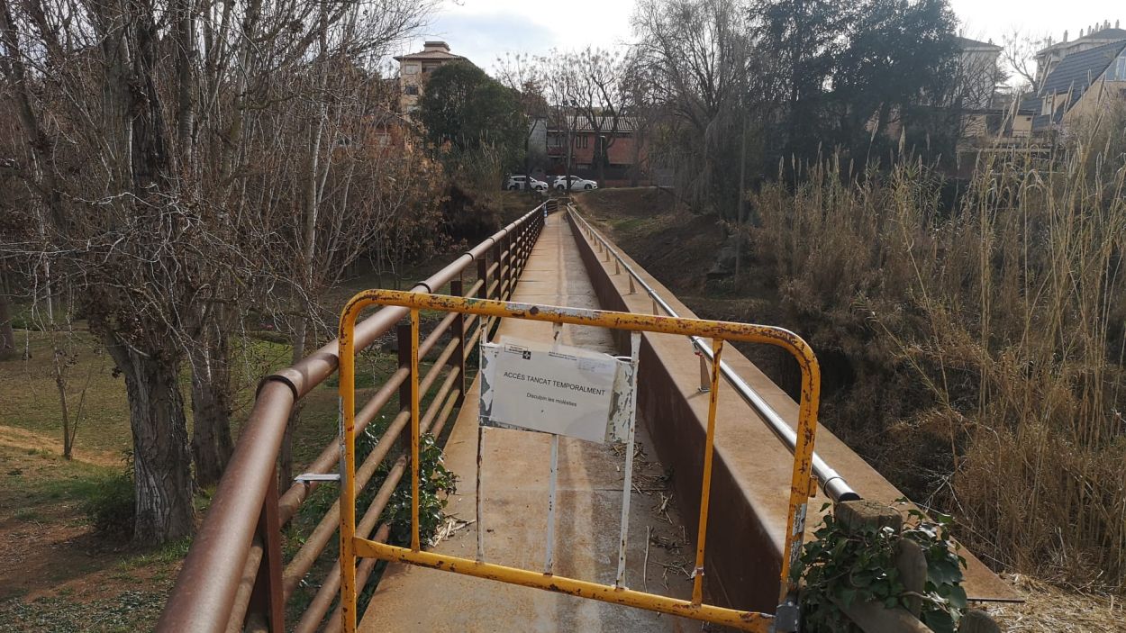 El pas pel pont de Can Vernet no es tornarà a obrir