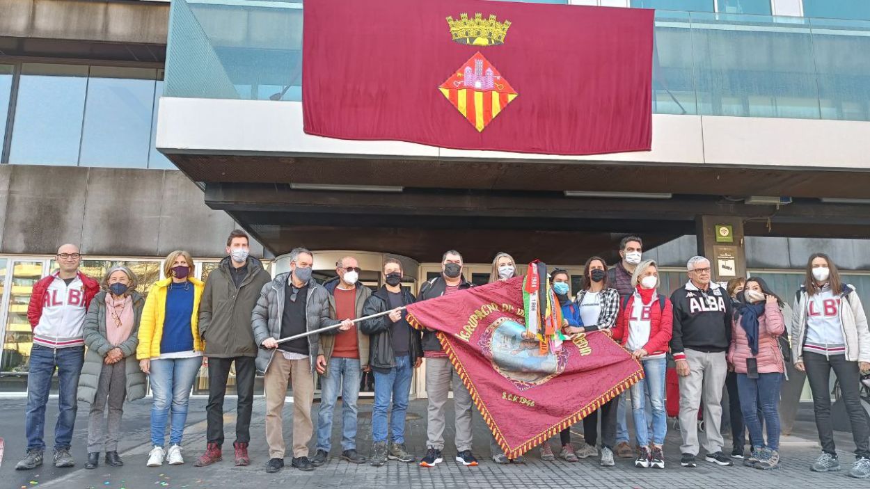 Recepció institucional als banderers, amb la delegació d'Alba / Foto: Cugat Mèdia