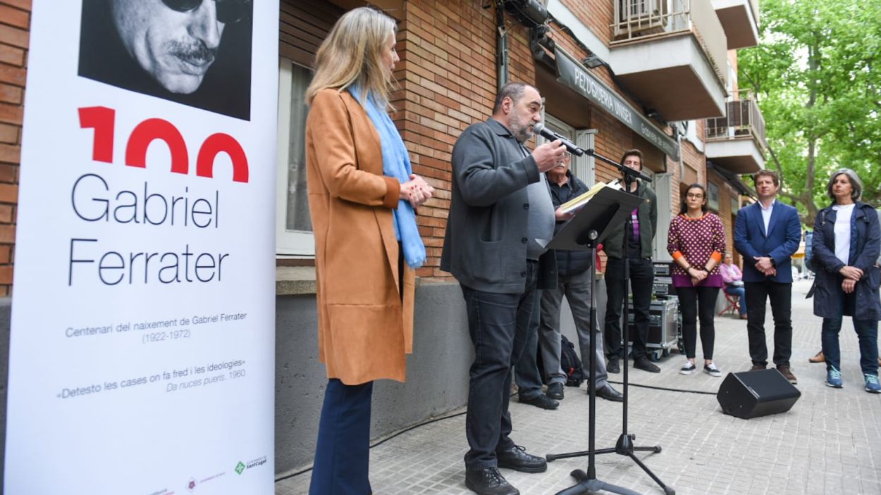 Inauguració de la placa commemorativa de Ferrater / Foto: Ajuntament de Sant Cugat