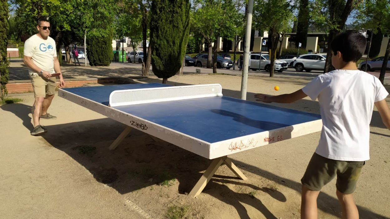 Notícies - El barri de Centre comptarà amb cinc taules de ping- pong