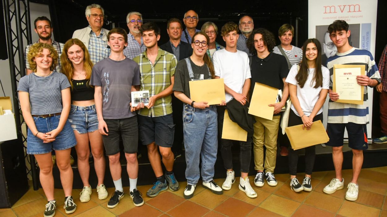 Foto de família amb els guanyadors / Foto: Ajuntament de Sant Cugat