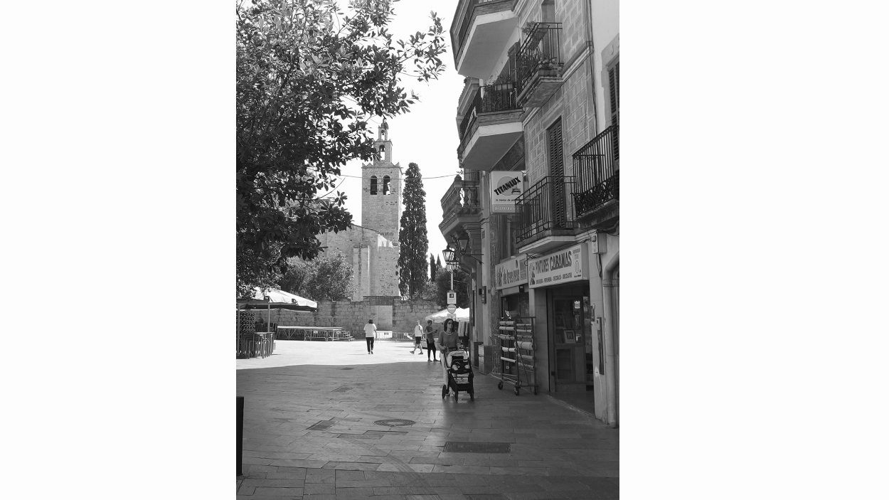 El carrer de Santiago Rusiñol a tocar d'Octavià, en l'actualitat