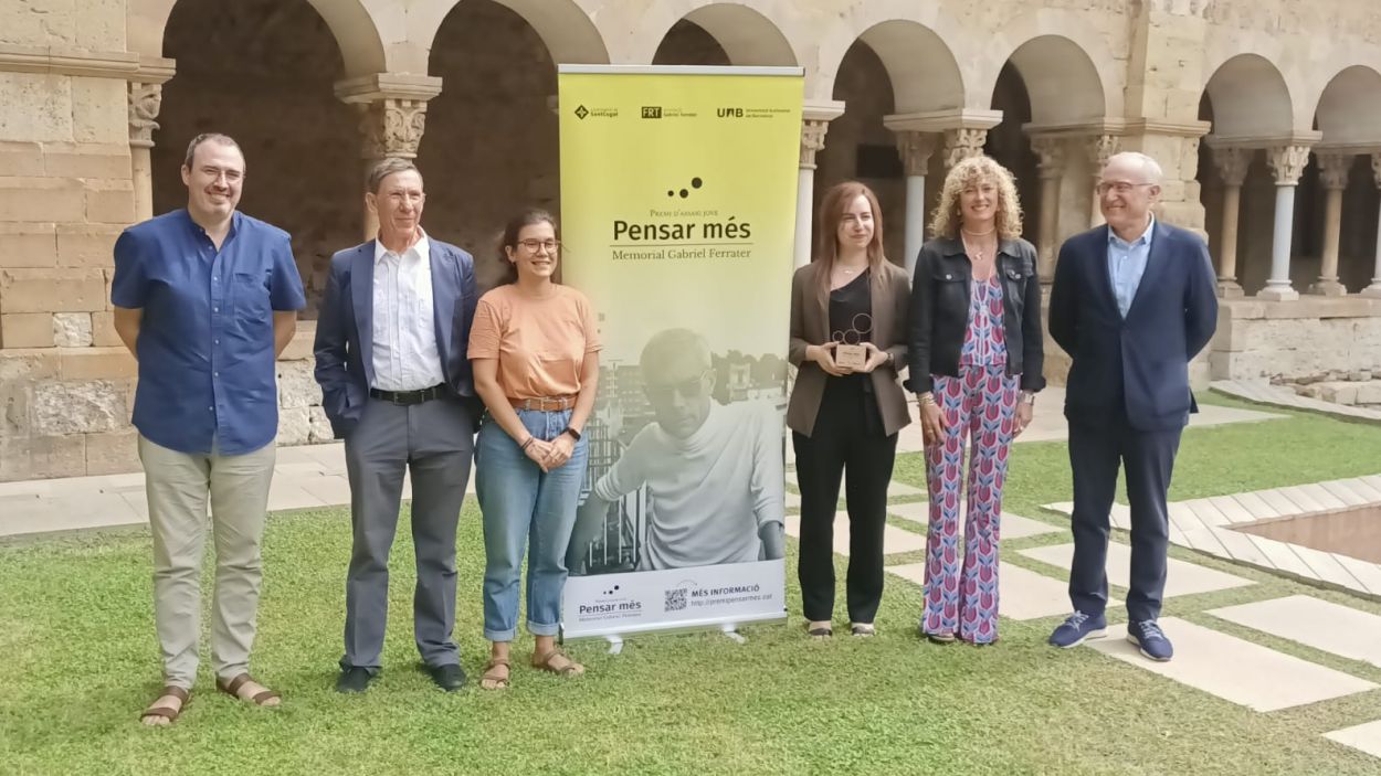 Míriam Ruíz-Ruano guanya el primer premi 'Pensar Més' d'assaig jove memorial Gabriel Ferrater