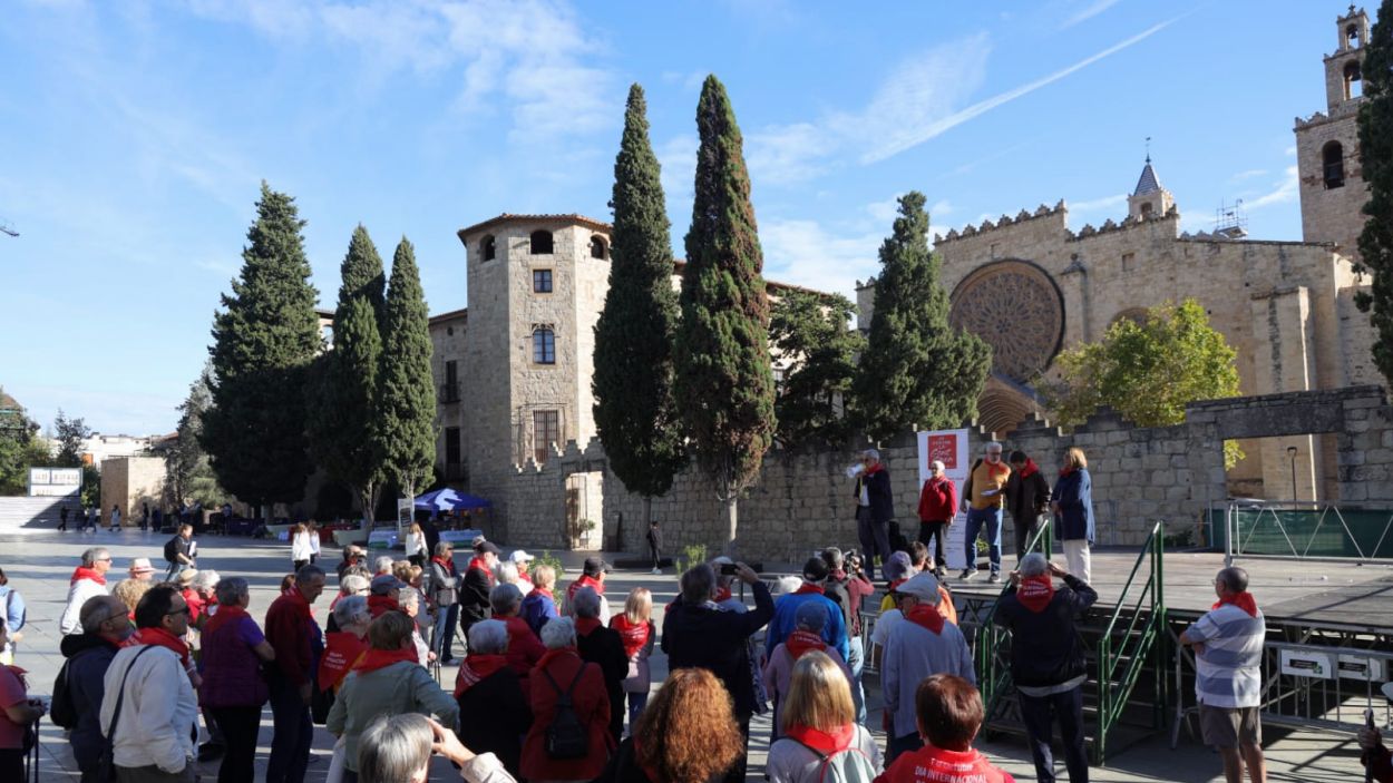 Sant Cugat participa a la Setmana de la Gent Gran amb una caminada
