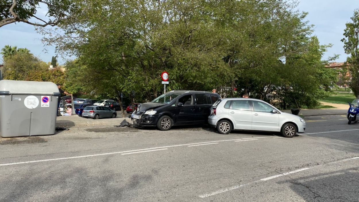 Els cotxes implicats en l'accident / Foto: Cugat Mèdia