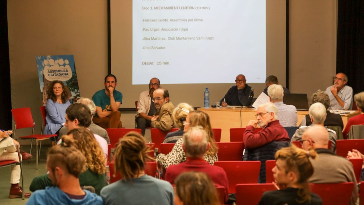 La primera Assemblea Ciutadana s'ha celebrat a la Casa de Cultura / Foto: Ajuntament de Sant Cugat