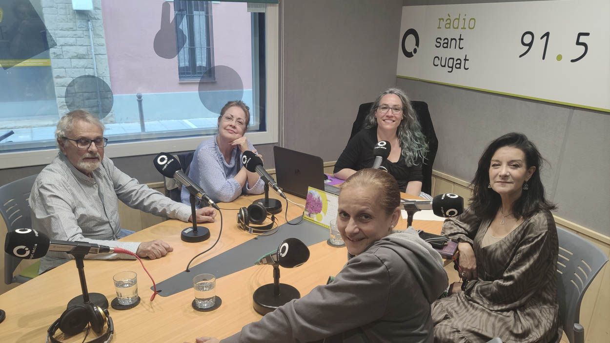 Ferran Mart, Nria Pinyol, Laura Lpez Osornio, Jssica Sotodosos i Gemma Navarra a l'estudi 1 de Rdio Sant Cugat/ Foto: Cugat Mdia
