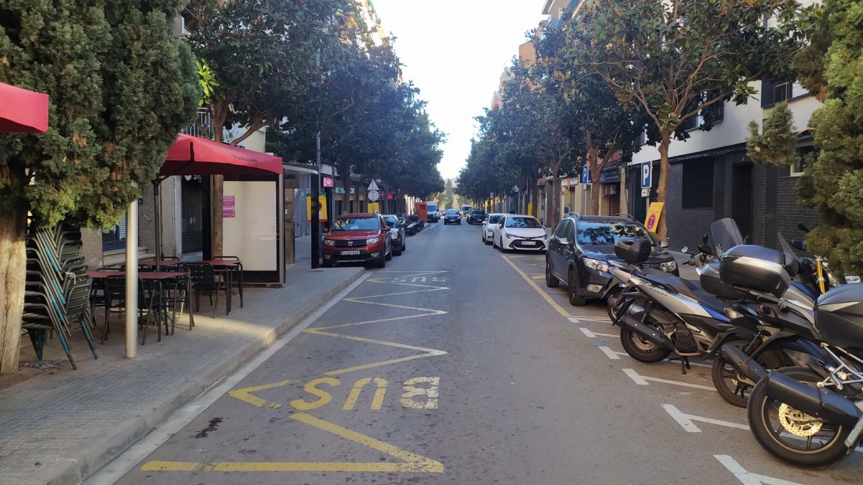 Imatge del tram de l'avinguda de Cerdanyola que falta per vianantitzar / Foto: Cugat Mèdia