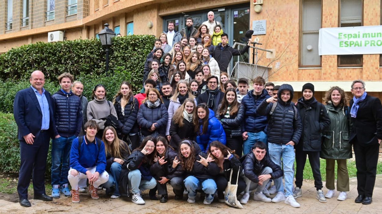 Alumnes internacionals de secundària fan parada a Sant Cugat dins el projecte Erasmus+