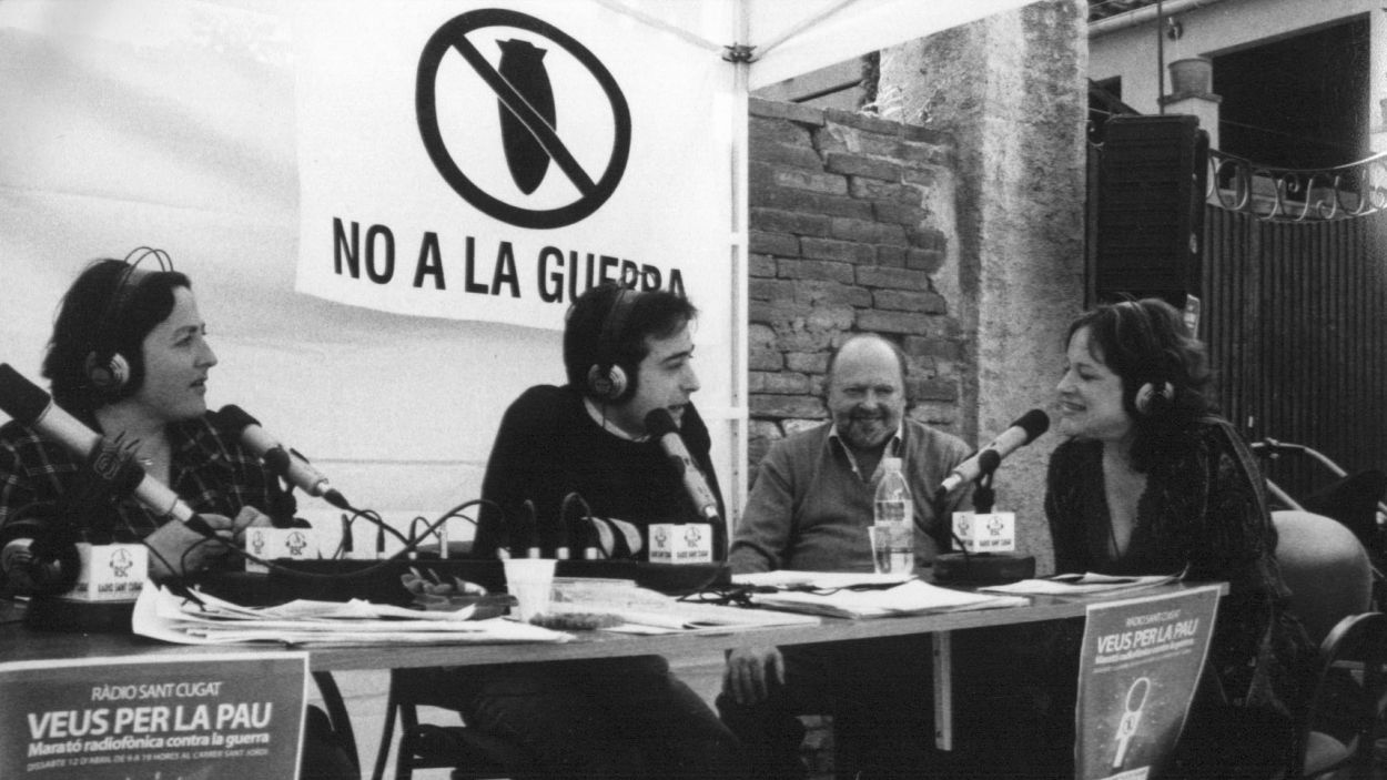 Ràdio Sant Cugat també es va sumar al clam col·lectiu contra la guerra amb una marató radiofònica / Foto: Arxiu