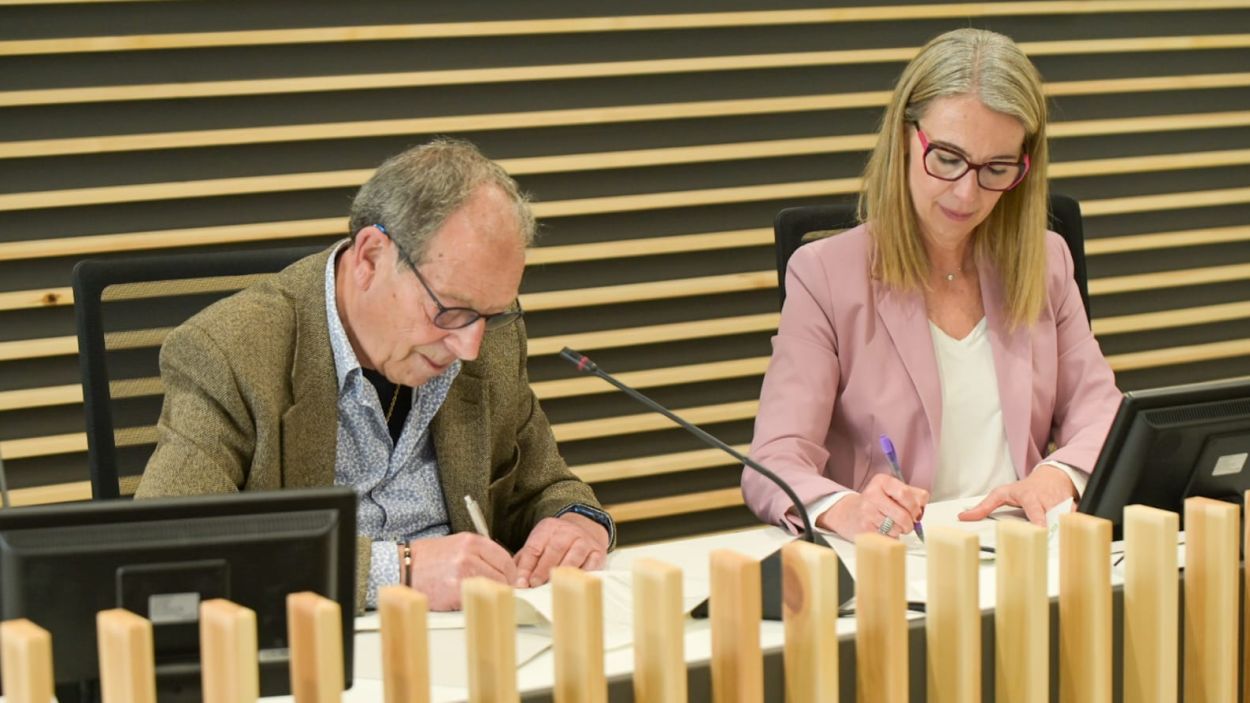 L'alcaldessa, Mireia Ingla, i el president de la Fundació Òpera a Catalunya, Joan Planes / Foto: Ajuntament de Sant Cugat