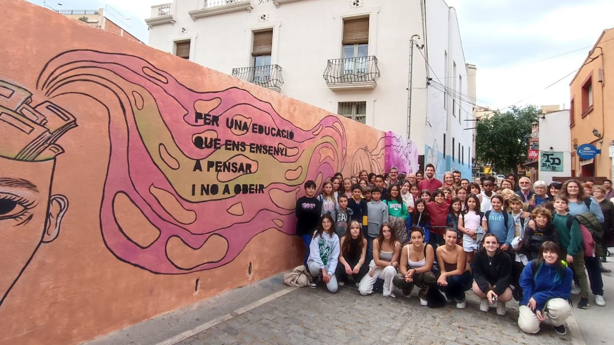 La inauguració del Mural de Vida de la Llar d'Avis / Foto: Cugat Mèdia