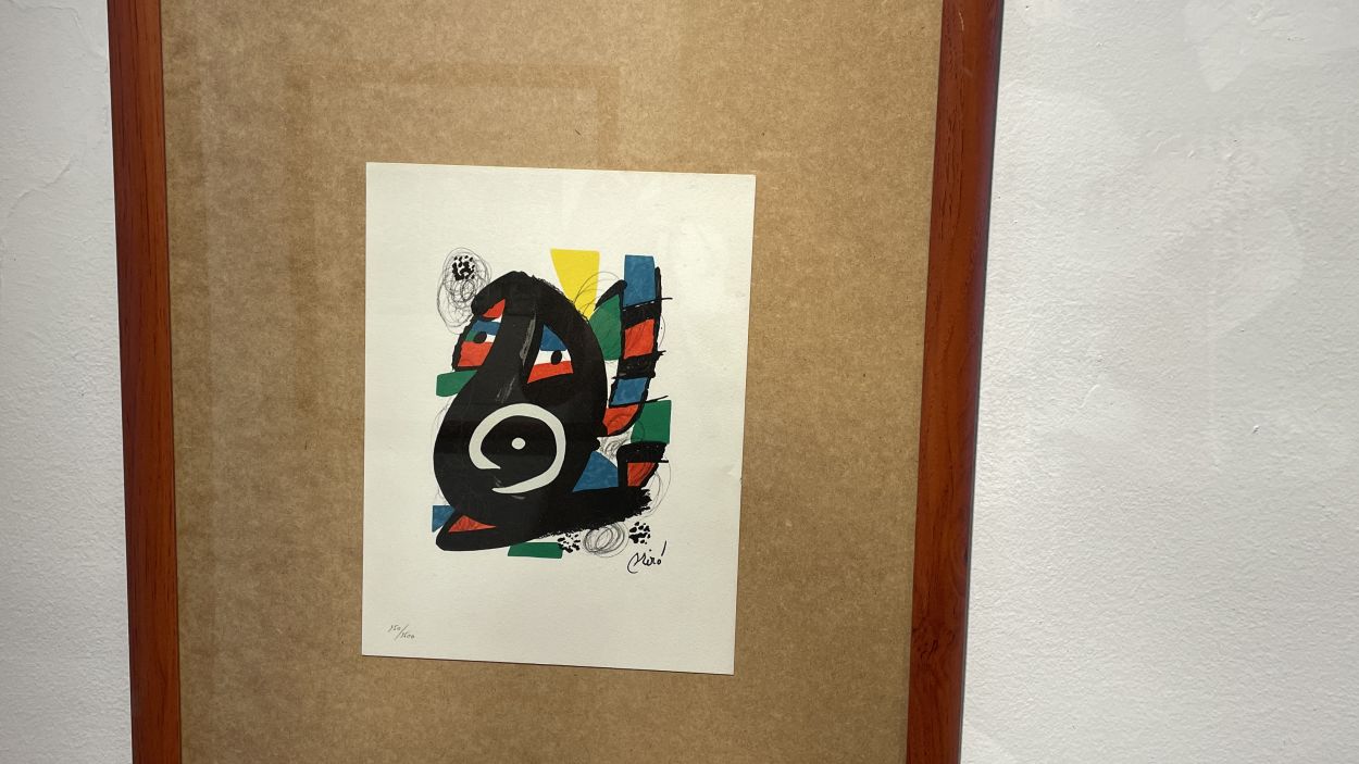 Imatge d'un quadre de Joan Miró a l'exposició '50 anys d'art català, 50 artistes' de la galeria Canals / Foto: Cugat Mèdia