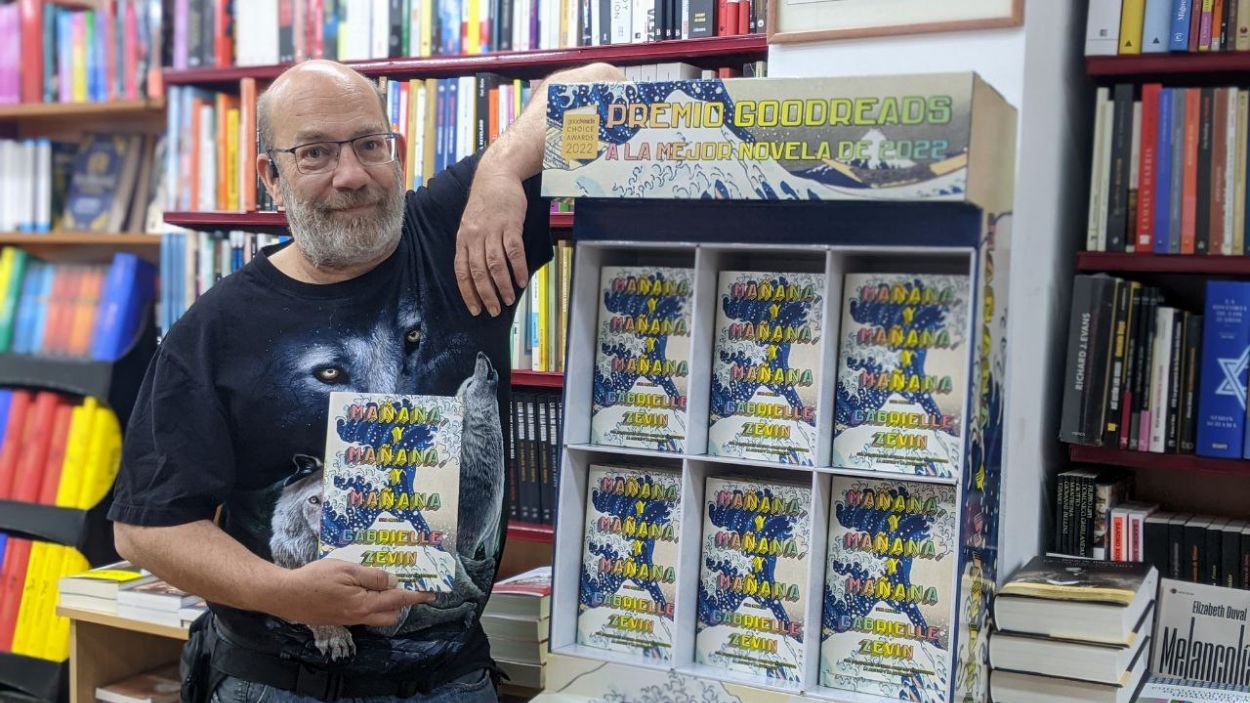 Pablo Giménez, llibreter del Celler de Llibres, ens recomana llibres per Sant Jordi