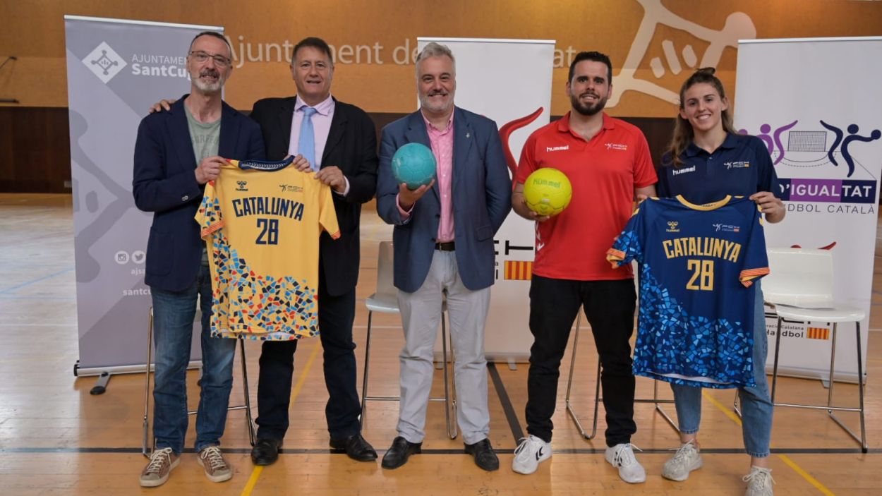 Sant Cugat acull la Copa de les Nacions que potencia l'handbol femení formatiu