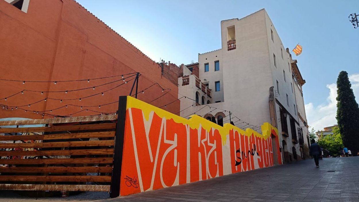 Vaka Burger es troba al carrer de Sant Medir / Foto: Cugat Mèdia