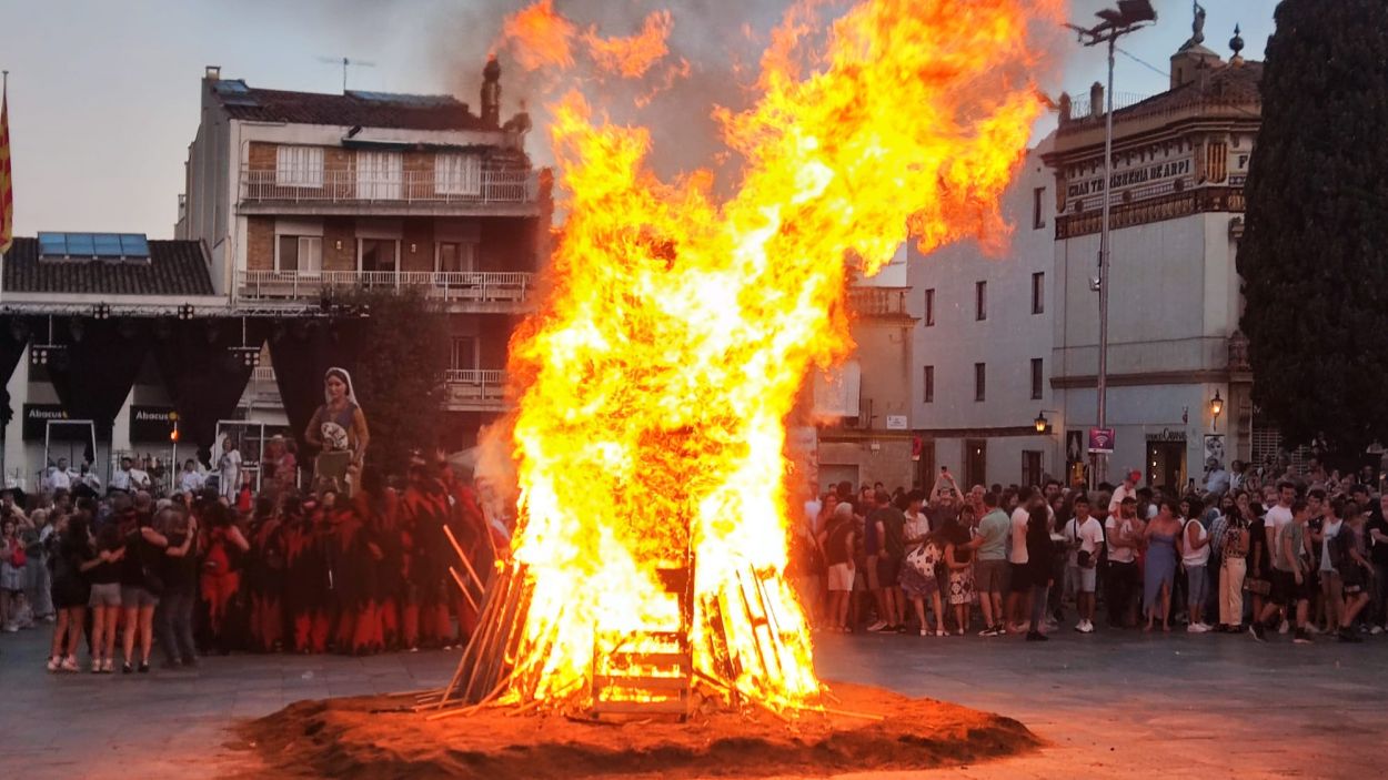 La flama del Canig a Sant Cugat l'edici passada / Foto: Cugat Mdia