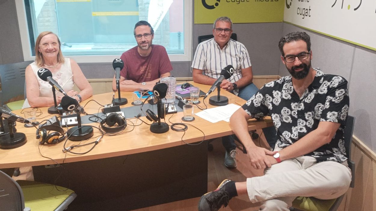 Montse Mora, Toni Ramon, Albert Solé i Joan Ramon Armadàs, a la tertúlia de Ràdio Sant Cugat / Foto: Cugat Mèdia