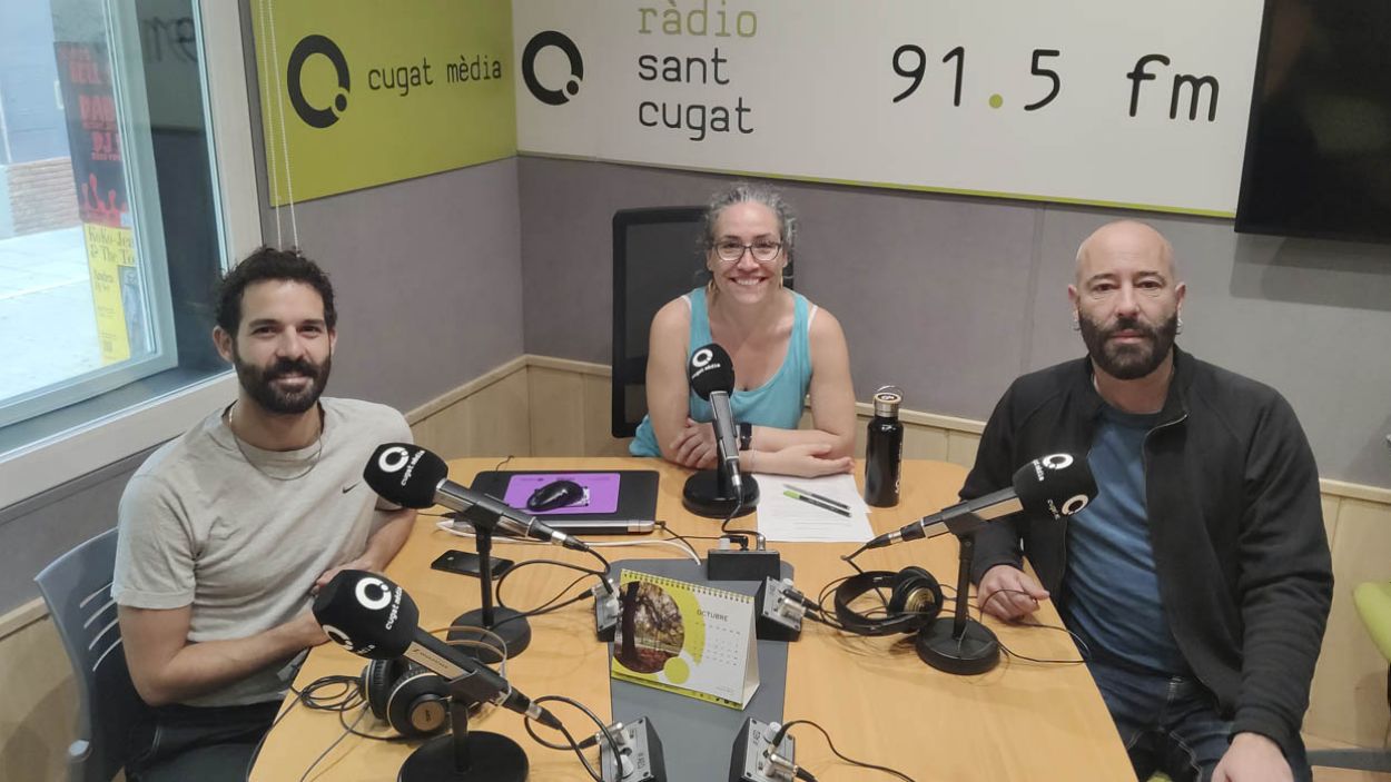 Víctor Pérez Armero, Jèssica Sotodosos i Juank Busquets a l'Estudi 1 de Ràdio Sant Cugat/Foto: Cugat Mèdia