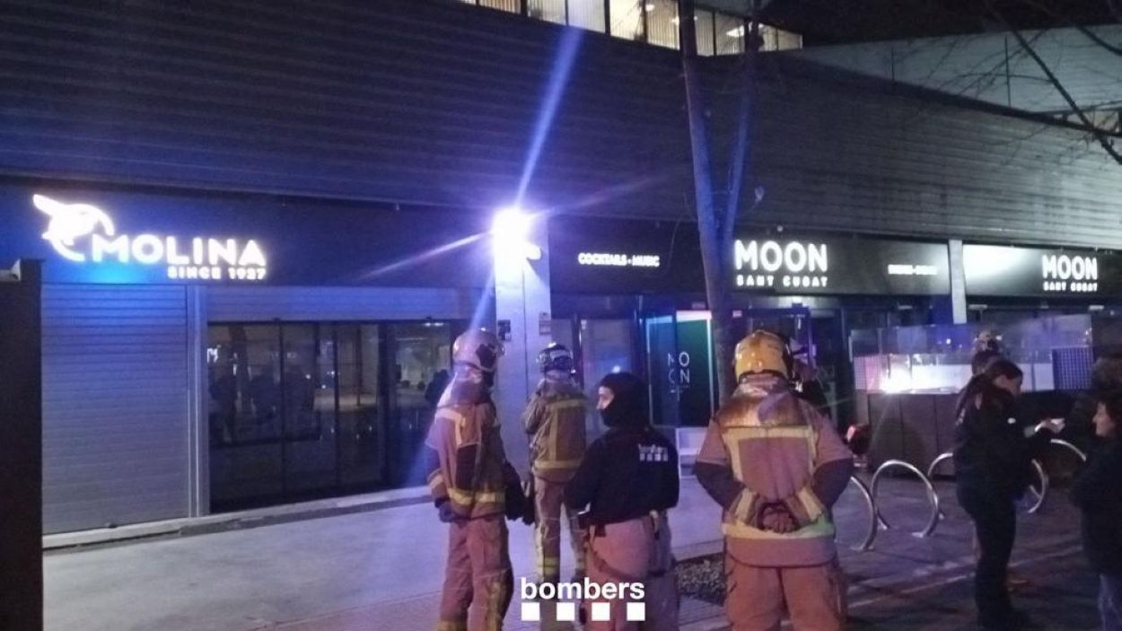 La discoteca Moon Sant Cugat ha patit un incendi la matinada d'aquest dijous / Foto: Bombers