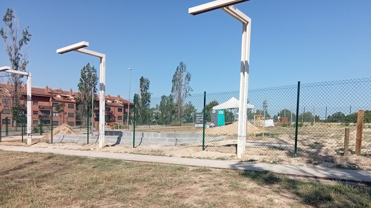 El projecte consisteix en convertir una part del parc del Mirador (Ronda Nord) en horts urbans