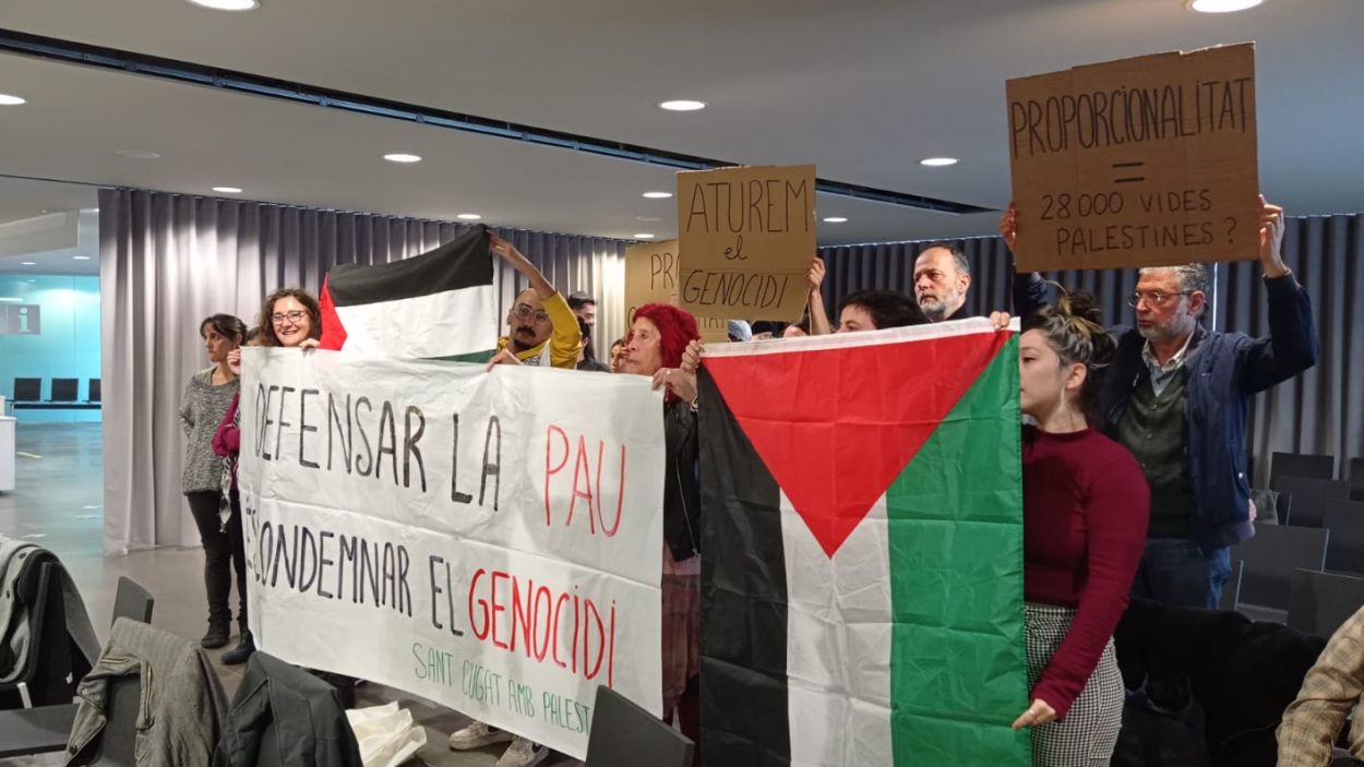 Sant Cugat per Palestina ha fet reivindicacions a la sala de plens / Foto: Cugat Mdia