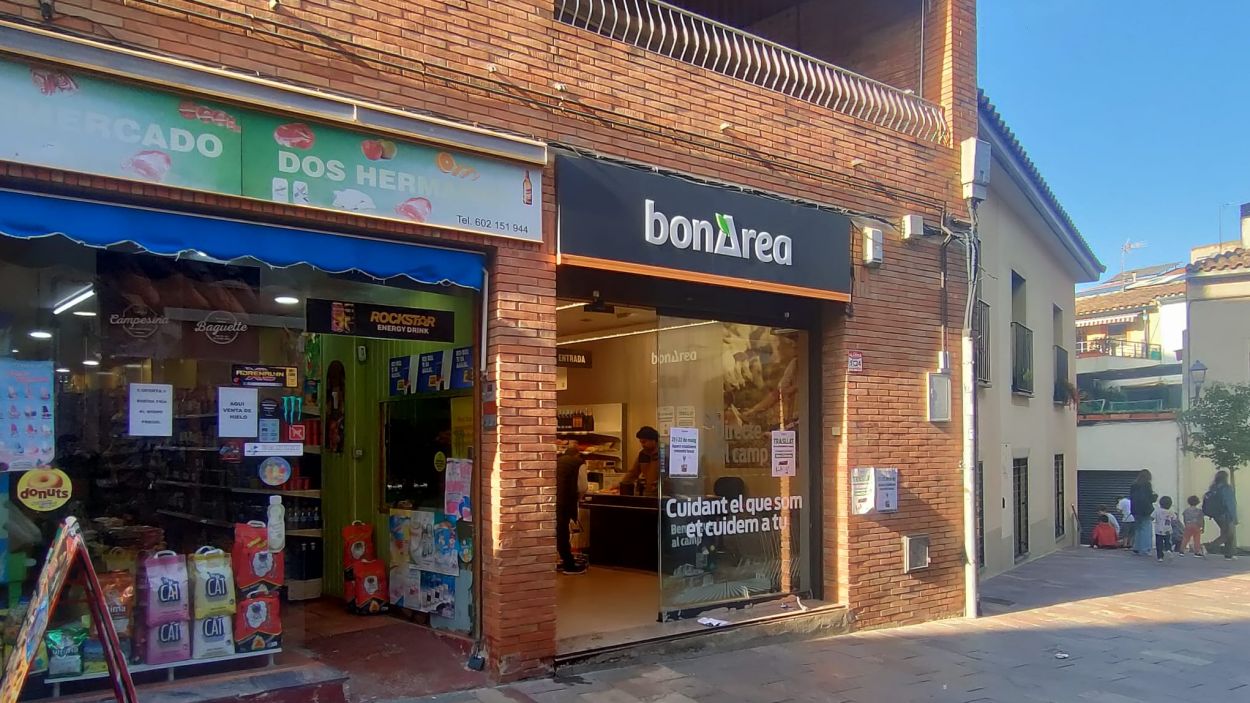 Canvi d'ubicaci de la botiga Bonrea del carrer de Sant Domnec