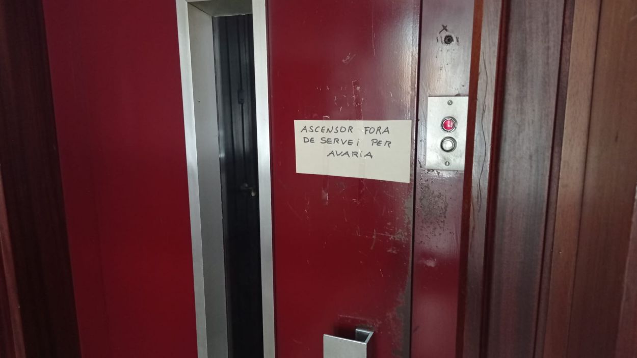 Imatge de l'ascensor avariat / Foto: Cugat Mdia