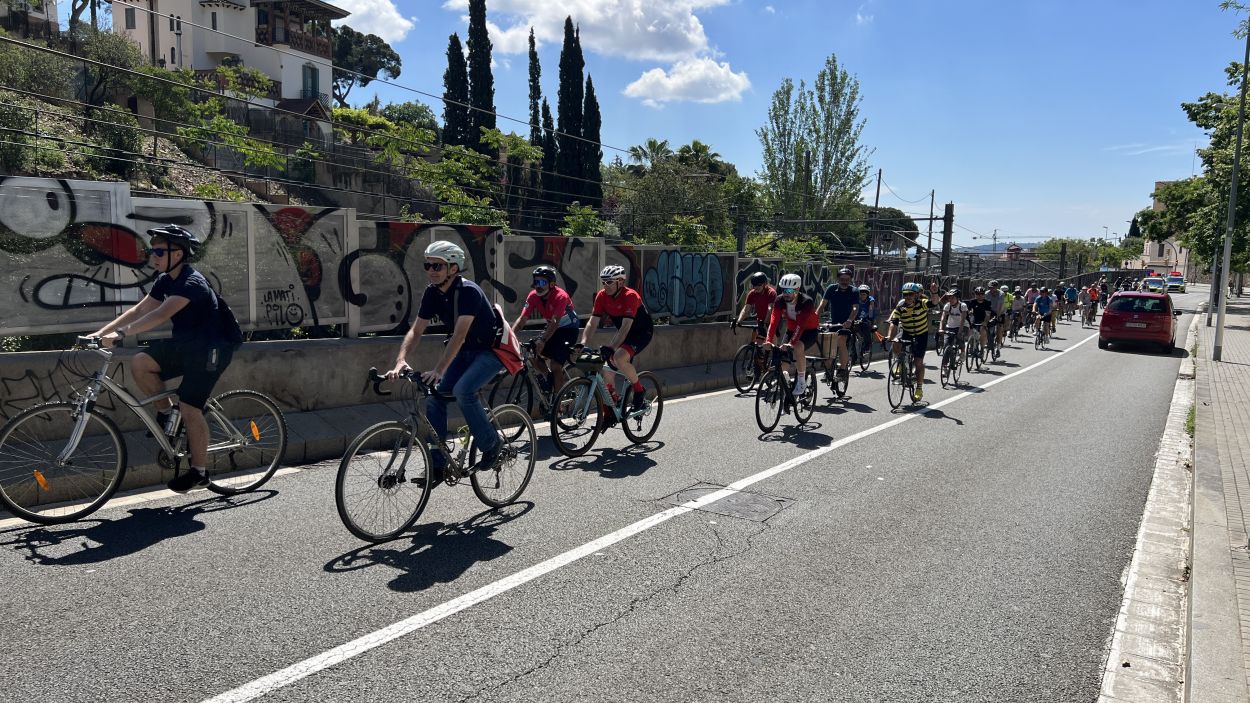 Els organitzadors de la bicicletada pels tnels de Vallvidrera acaten la sentncia del TSJC i fan l'alternativa