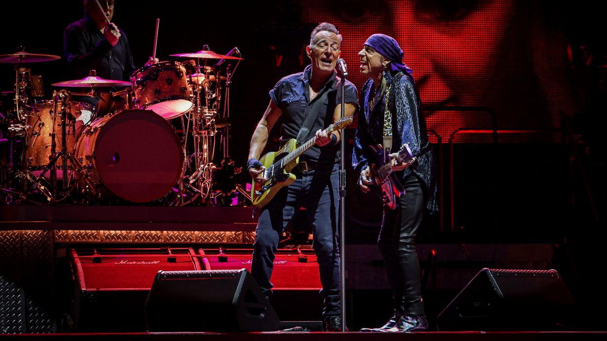 Bruce Springsteen i Steve Van Zandt en un concert a Barcelona / Foto: ACN