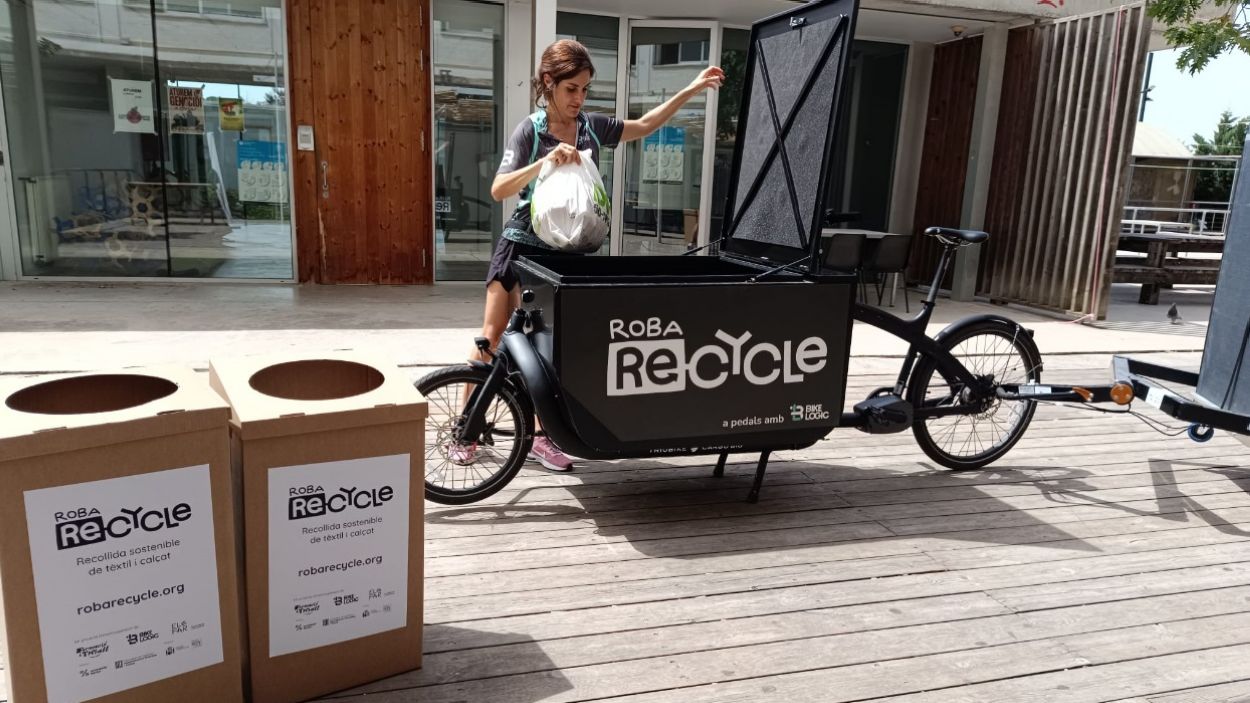 El projecte de recollida de roba sostenible Recycle arriba a Sant Cugat 