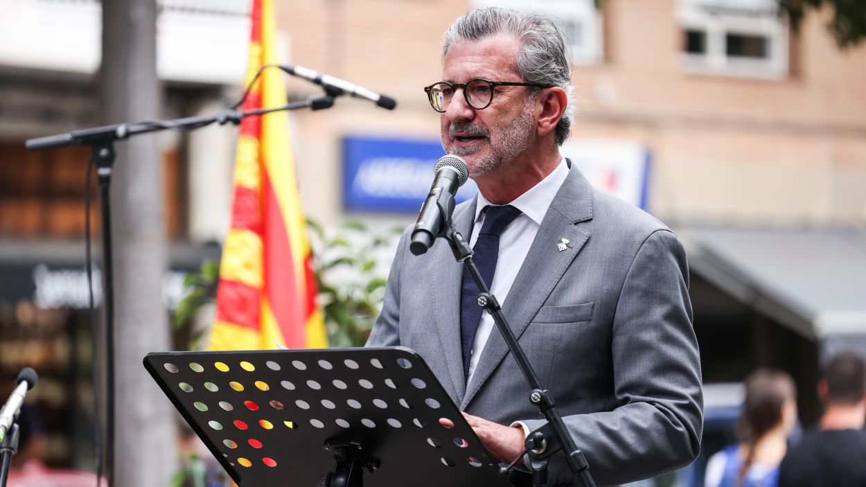 L'alcalde, Josep Maria Valls, durant el discurs institucional de la Diada / Foto: Cugat Mdia