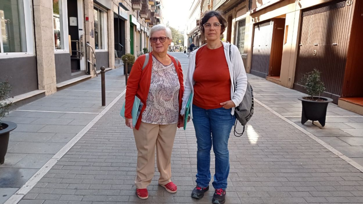 Anna Fit i Cristina Mndez al carrer Plana de l'Hospital / Foto: Cugat Mdia